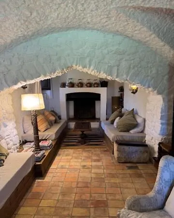 Villa En Mont-ras, Palafrugell, Costa Brava *